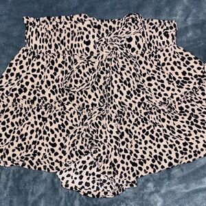 Leopard Print High-Waisted Shorts/Skirt